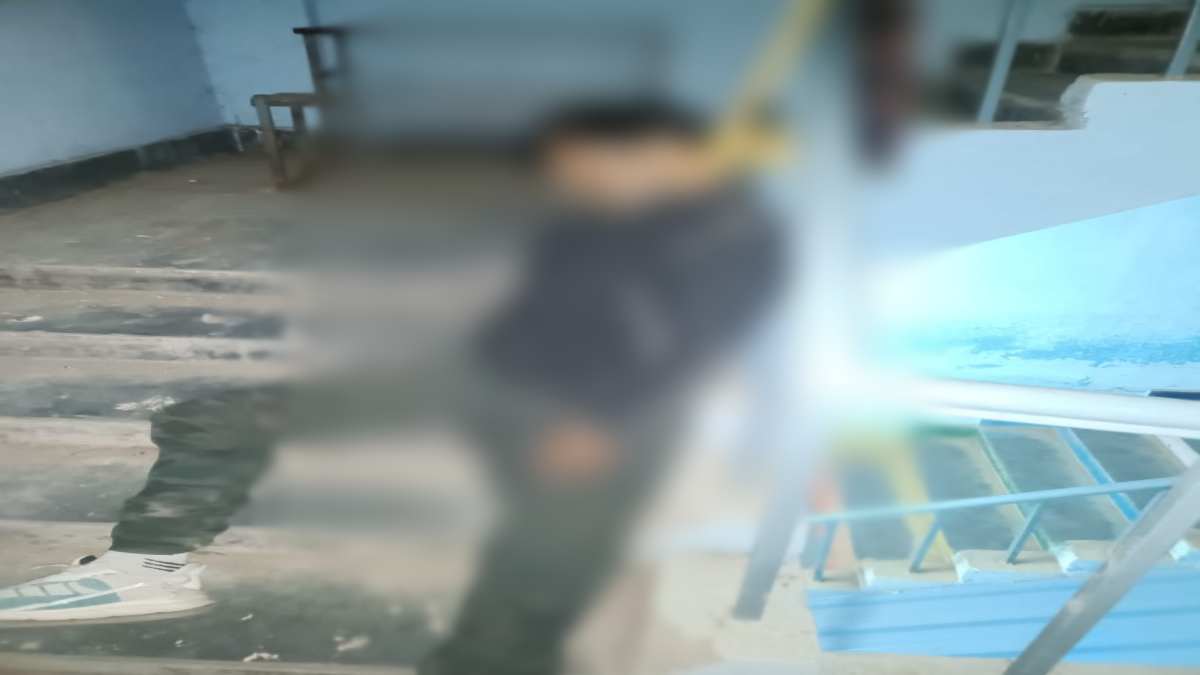 रिटायर्ड आर्मी मैन ने लगाई फांसी, स्कूल कैंपस में लटका मिला शव, जांच में जुटी पुलिस
