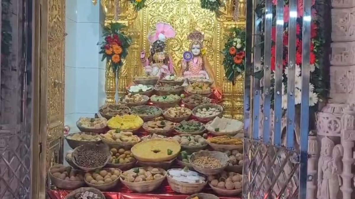 स्वामीनारायण मंदिर का शुभारंभः 200 वर्ष प्राचीन मूर्तियों की प्राण प्रतिष्ठा, आचार्य राकेश प्रसाददास ने संपन्न कराया अनुष्ठान