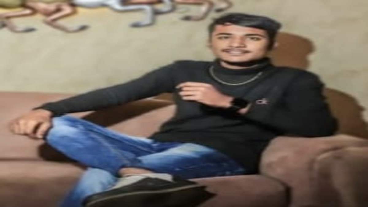 MP में फिर लव जिहादः इंदौर में हिंदू युवती पर दोस्ती का दबाव बना रहा आयान गिरफ्तार, हिंदू जागरण मंच   पदाधिकारियों के साथ पहुंची थी थाने