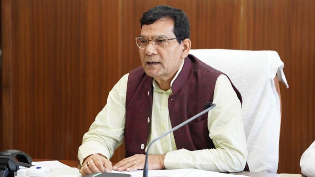 Mahakumbh 2025 : सात दिनों तक चलेगा स्वच्छता महाकुंभ अभियान, मंत्री एके शर्मा बोले- प्रयागराज मेरा दूसरा घर, शहर को स्वच्छ बनाए रखने में अपना योगदान दें