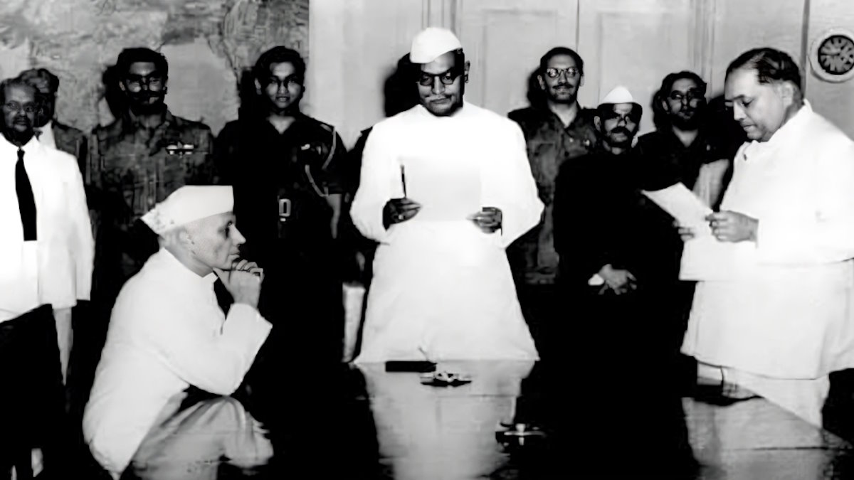हिंदू कोड बिल के कारण अंबेडकर ने छोड़ा था नेहरू मंत्रिमंडल, जानिए पूरी हकीकत…