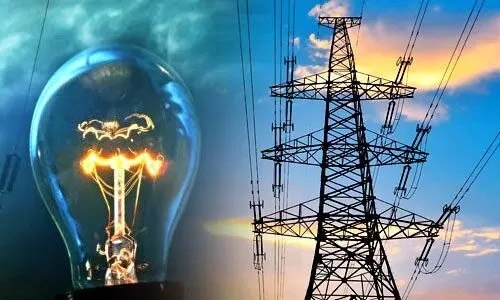 आम जनता को बड़ी राहत : नहीं बढ़ेंगी बिजली दरें, मंत्री एके शर्मा बोले- उपभोक्ताओं के हितों को लेकर प्रतिबद्ध