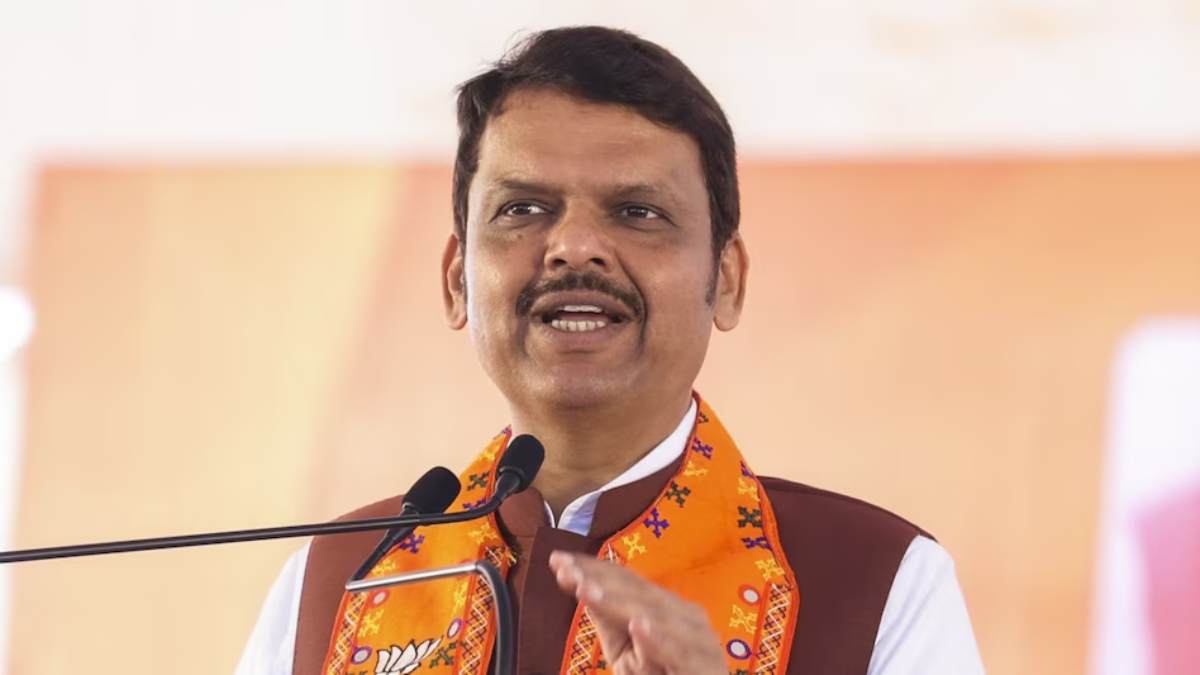 Devendra Fadnavis: सीएम चुने जानें के बाद फडणवीस बोले- ‘एक हैं तो सेफ है’