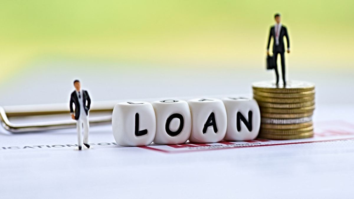 Personal Loan Details: क्या आपको भी लेना है पर्सनल लोन, जानिए कौन से बैंक में कितना ब्याज…