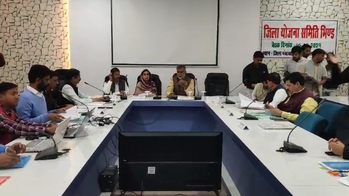 अतिक्रमण को लेकर एक्शन में मंत्री जी… प्रहलाद सिंह पटेल ने कहा- मुक्तिधाम और मंदिरों की जमीन से जल्द हटाया जाएगा कब्जा