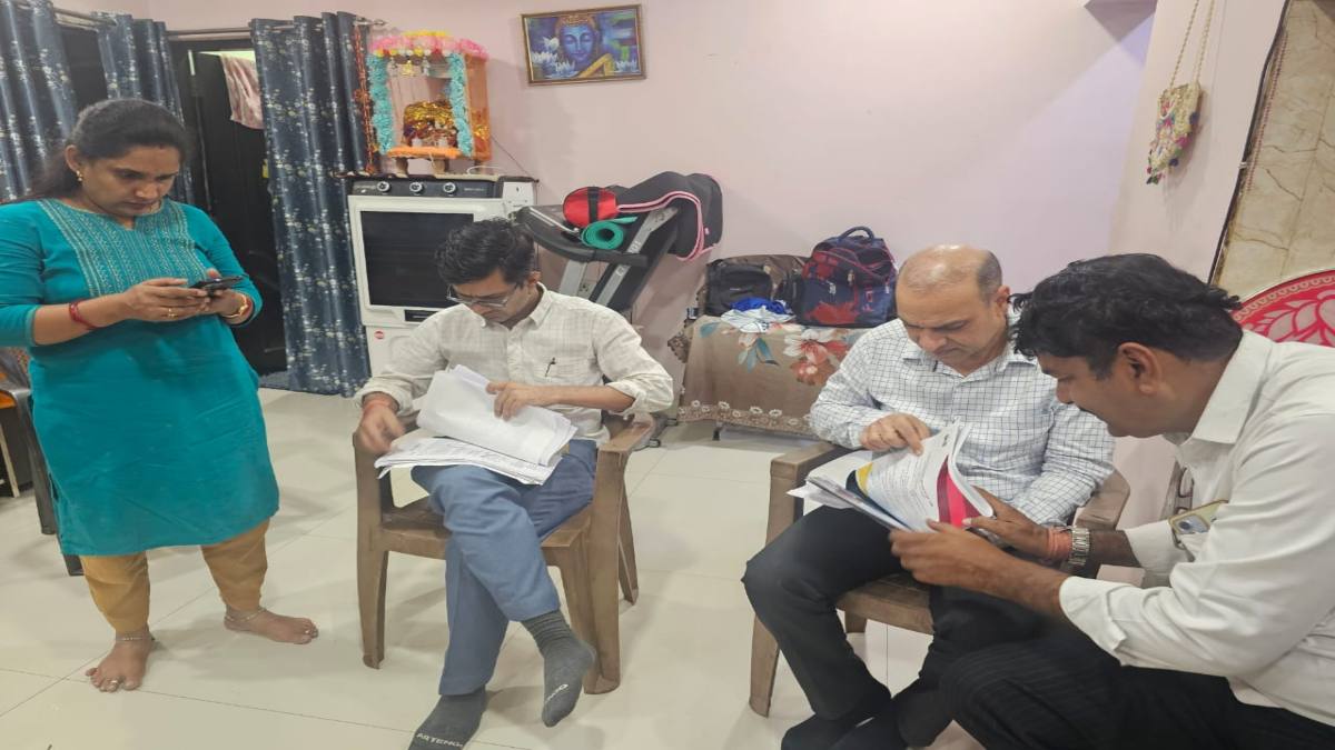 GST इंस्पेक्टर को धमकी देने वाले व्यापारी के घर जीएसटी का छापा, FIR दर्ज करने की तैयारी