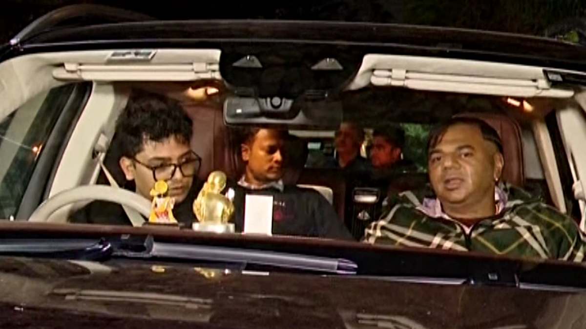 CBI Raid: सीबीआई ने केंद्रीय पीएसयू के अधिकारी, विशेष श्रेणी के ठेकेदार समेत तीन लोगों को किया गिरफ्तार…