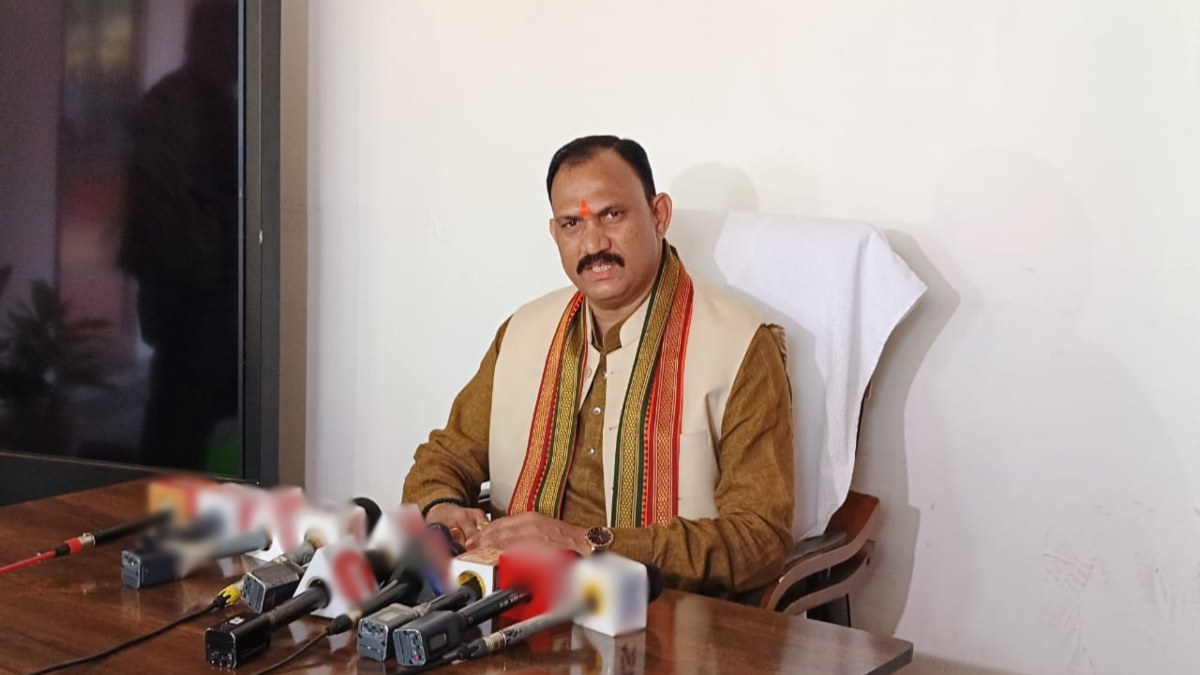 छत्तीसगढ़ में दवाइयों की कोई कमी नहीं, स्वास्थ्य मंत्री जायसवाल ने अफवाहों को बताया निराधार