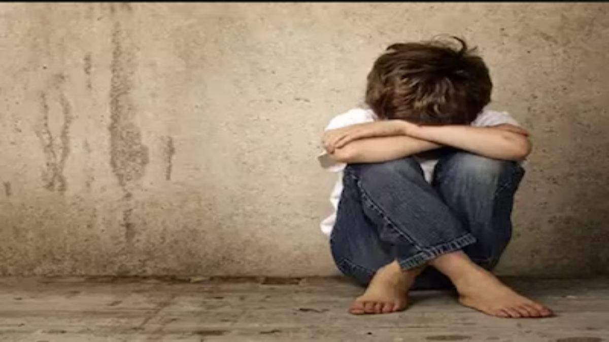 स्कूल से घर जा रहे 13 साल के छात्र के साथ कुकर्म, आरोपियों के तलाश में जुट पुलिस