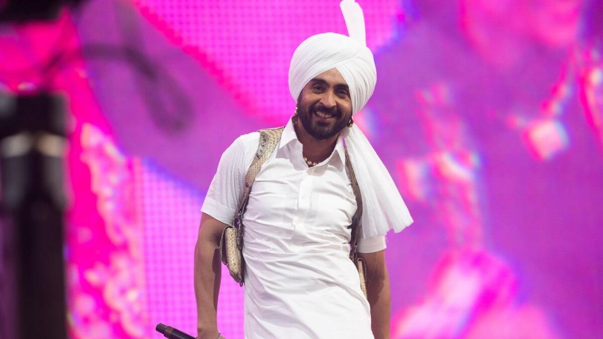 South Asian Celebrity list में टॉप पर हैं Diljit Dosanjh, Shahrukh और Allu जैसे कलाकार को दिया मात …