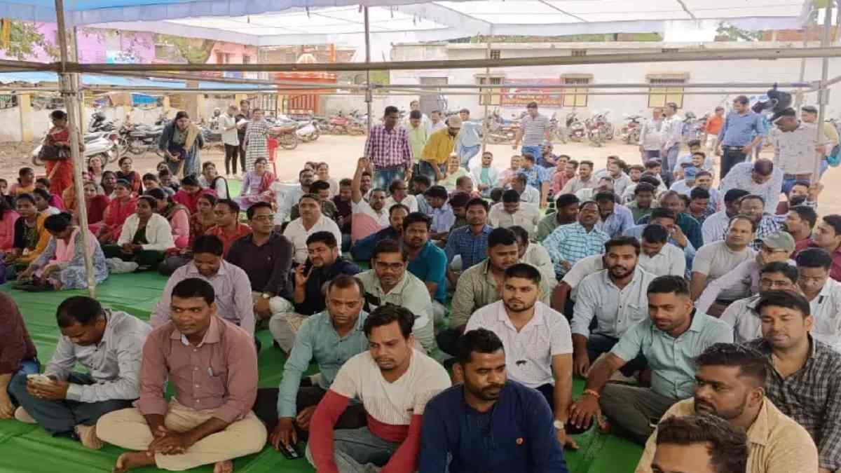 NHM के संविदा स्वास्थ्य कर्मचारियों में लंबित मांगों को लेकर आक्रोश, 19 दिसंबर को सभी जिलों में करेंगे प्रेस कॉन्फ्रेंस