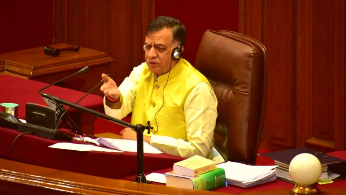 विधानसभा सत्र में ऐसा क्या हुआ कि अध्यक्ष सतीश महाना ने गुस्से में फेंक दिया हेडफोन, विधायक रागिनी सोनकर ने कहा-जब सरकार गूंगी हो तो…