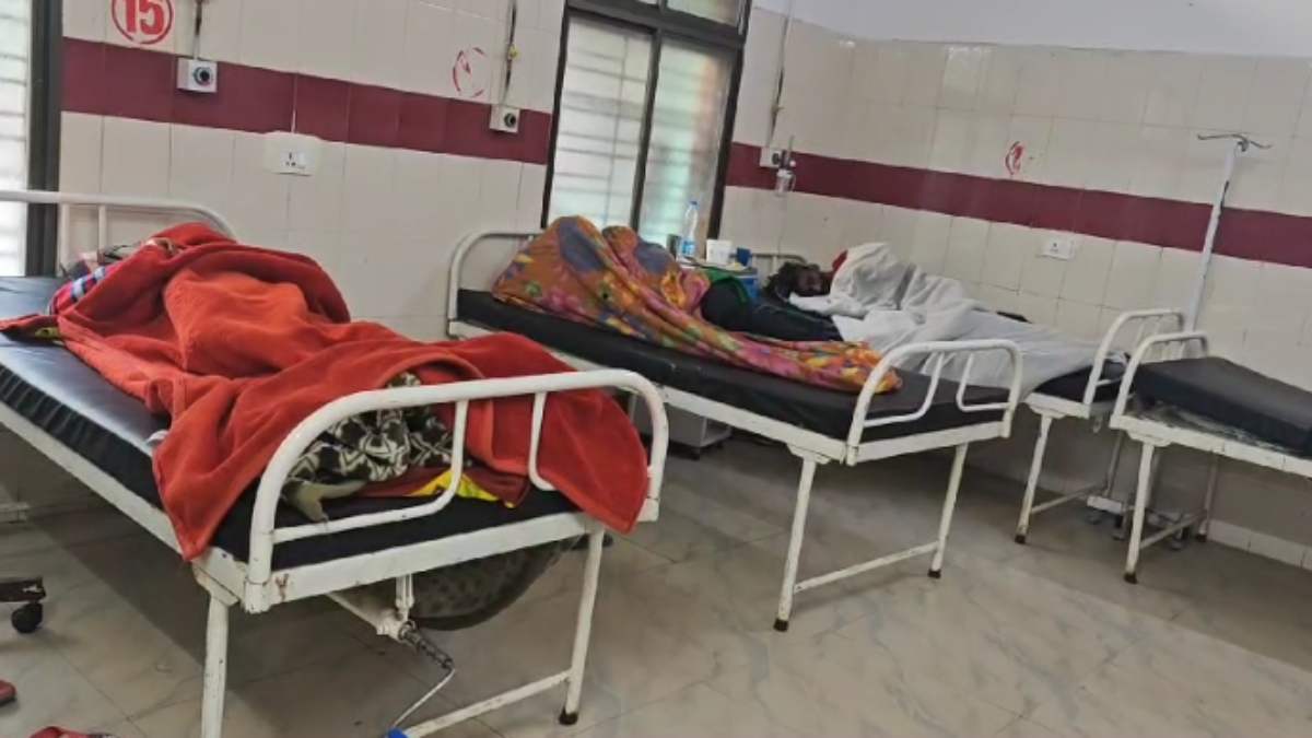 रोटी बनी आफत: एक ही परिवार के 4 लोग हुए बीमार, मचा कोहराम, सभी का इलाज जारी