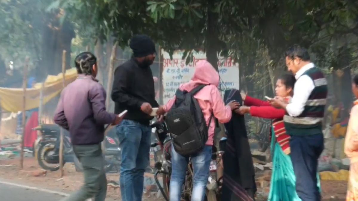 कॉलेज छात्रा पर मधुमक्खियों ने किया हमला, स्थानीय लोगों ने बचाई जान