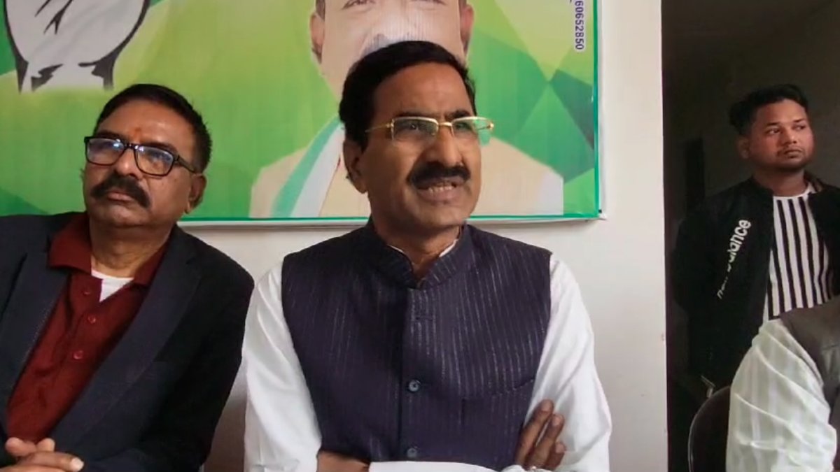 ‘चीतों को लाने से जनता का कोई भला नहीं होने वाला’, पूर्व विधायक ने केंद्रीय मंत्री सिंधिया पर साधा निशाना
