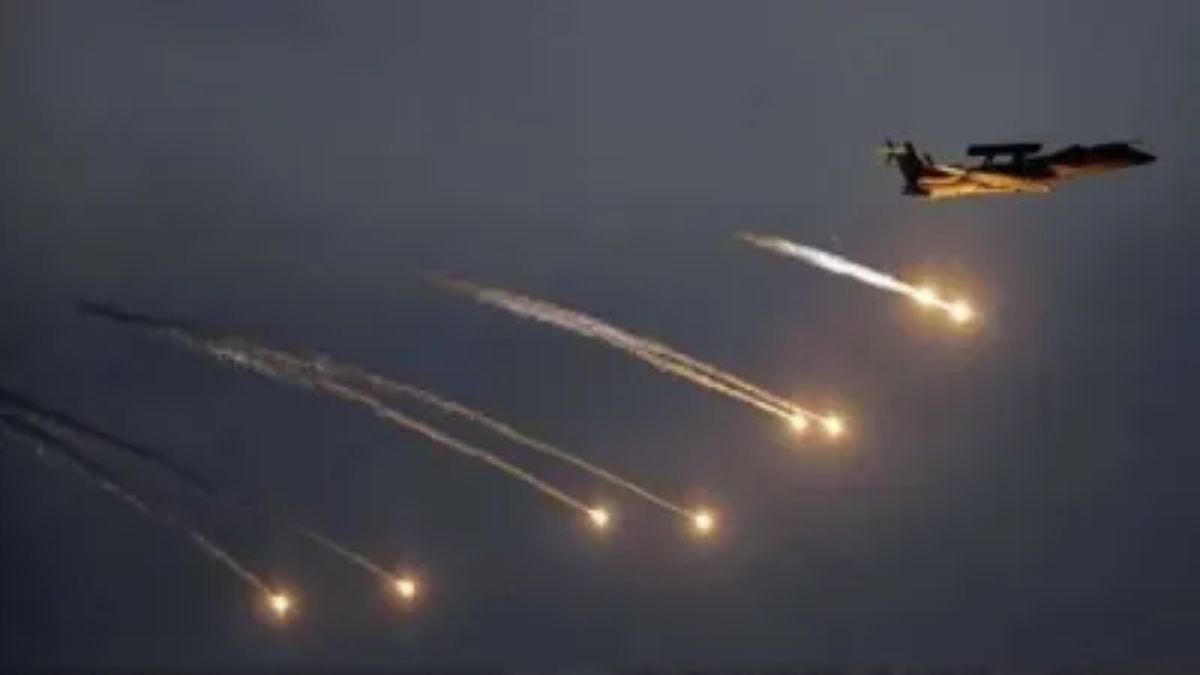 Pakistan air strike: अफगानिस्तान पर पाकिस्तान की एयर स्ट्राइक, तालिबान बोला- पाक ने अपने ही महिलाओं और बच्चों को मार डाला