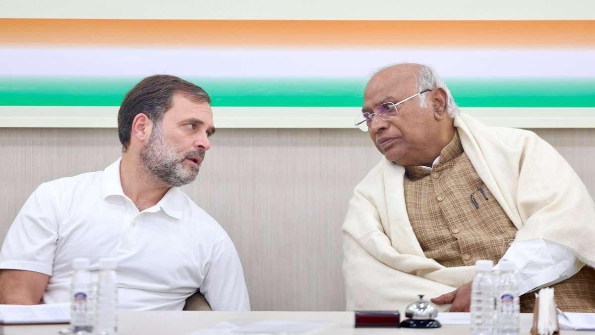 भारत जोड़ो यात्रा के बाद अब कांग्रेस निकालेगी ‘संविधान बचाओ पद यात्रा’, CWC बैठक में लिया फैसला