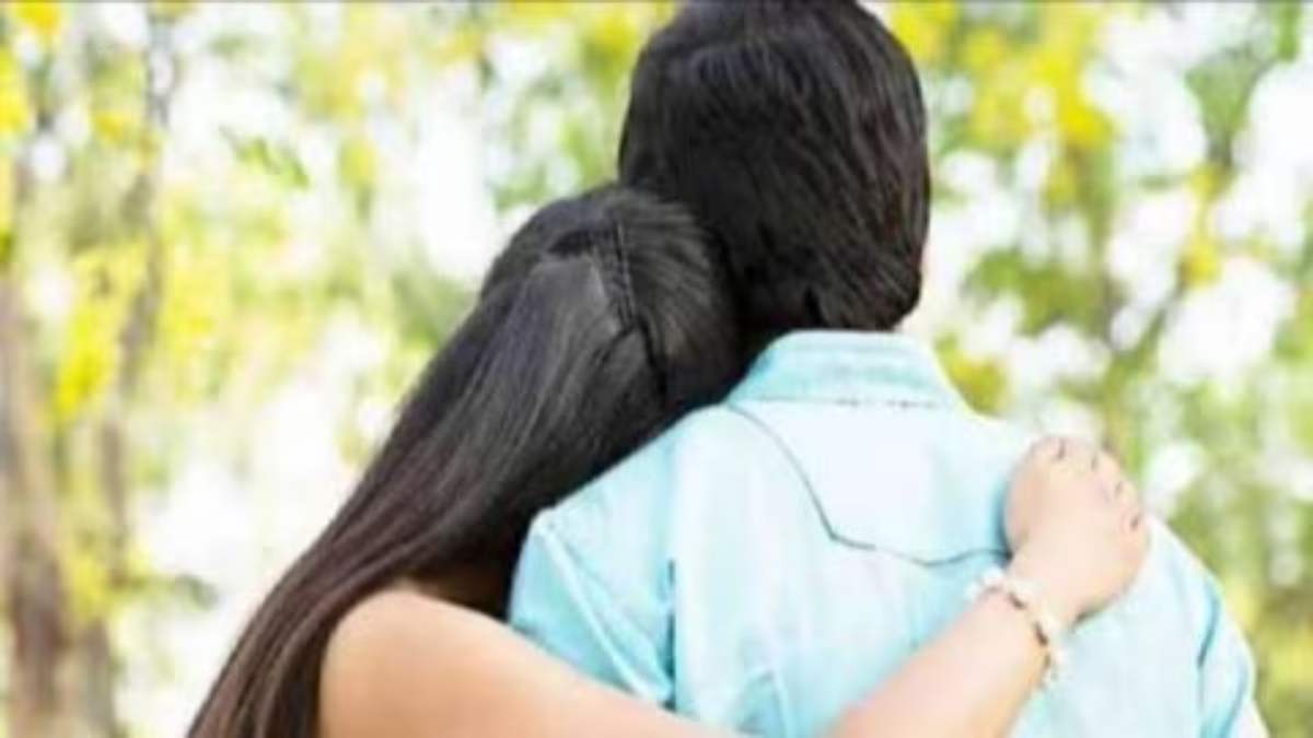 ‘LOVE’ के लिए LIFE की कुर्बानी: इस बात से खफा होकर प्रेमिका ने पी लिया सिंदूर, फिर महबूब ने लगा ली फांसी, ऐसे हुआ ‘लव स्टोरी’ का The End…