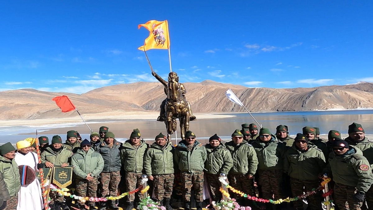 चीन बॉर्डर पर साहस देंगे छत्रपति शिवाजी, भारतीय सेना ने LAC में 14,300 फीट की ऊंचाई पर लगाई शिवाजी की मूर्ति