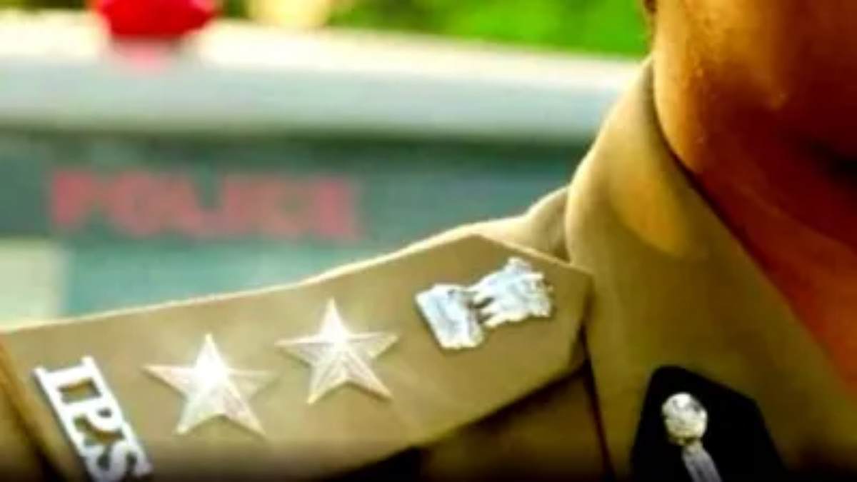 ‘साहब मेरे बेटे को बहू से बचा लीजिए’… मां ने SSP से लगाई गुहार, जानिए आखिर क्या है पूरा माजरा