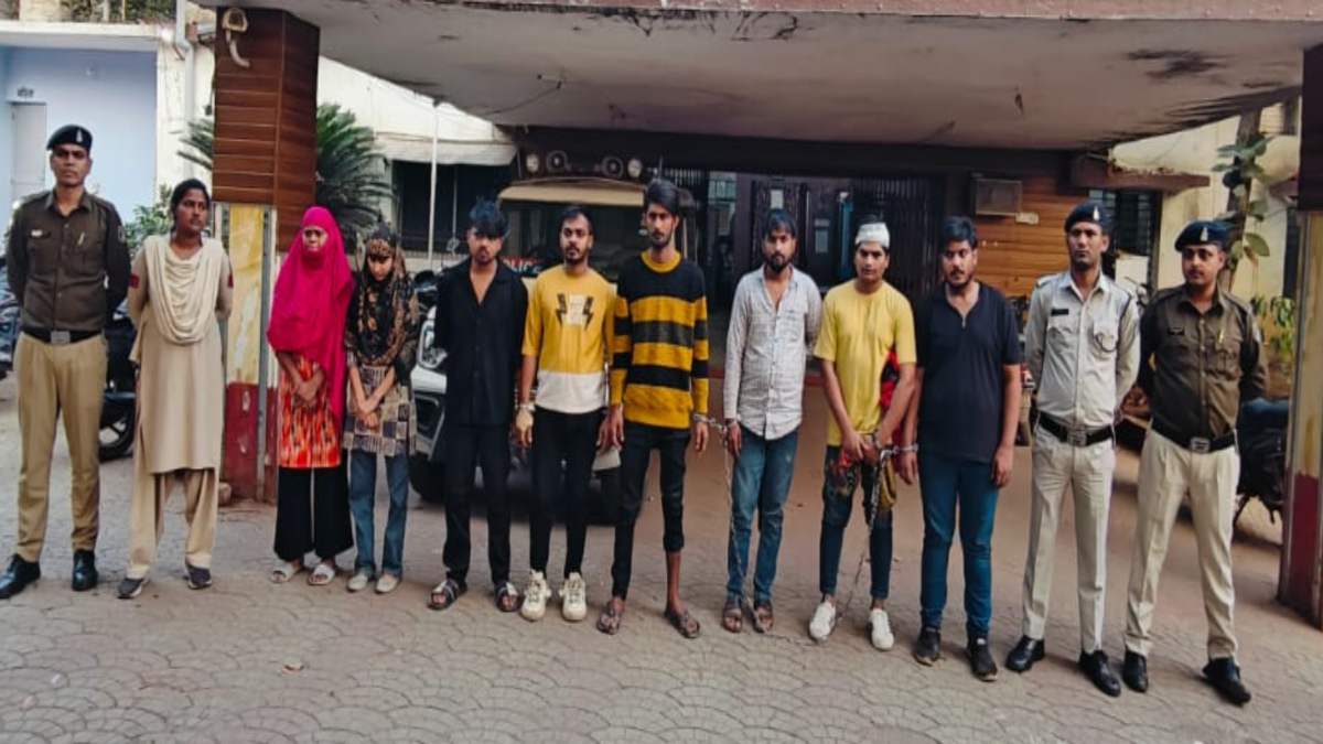 राजधानी में दो पक्षों के बीच पैसे को लेकर विवाद : 3 दिनों तक चले झगड़े के बाद हत्या की कोशिश, पुलिस ने 8 आरोपियों को किया गिरफ्तार