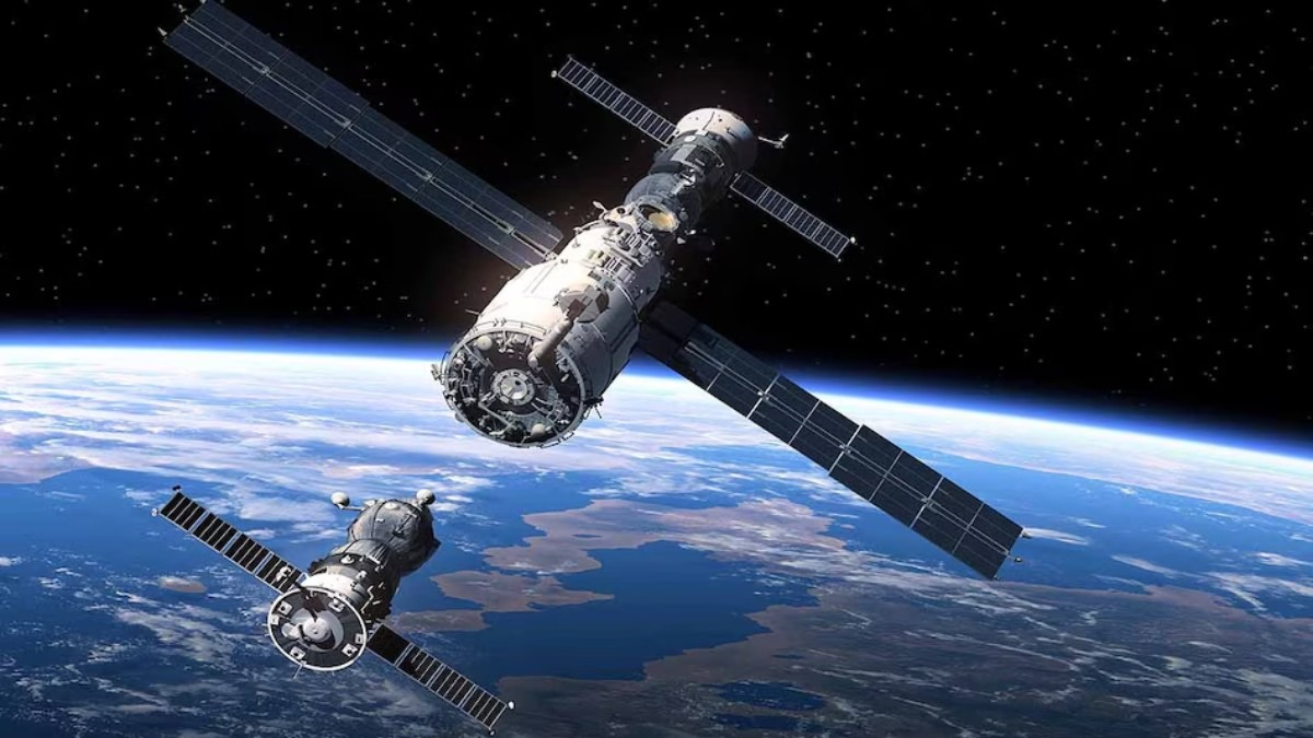 ISRO आज रचेगा इतिहास, अंतरिक्ष में बुलेट के स्पीड से तेज दो स्पेसक्राफ्ट को जोड़ने लांच करेगी मिशन, जानें क्या हैं इसरो का Mission Spadex
