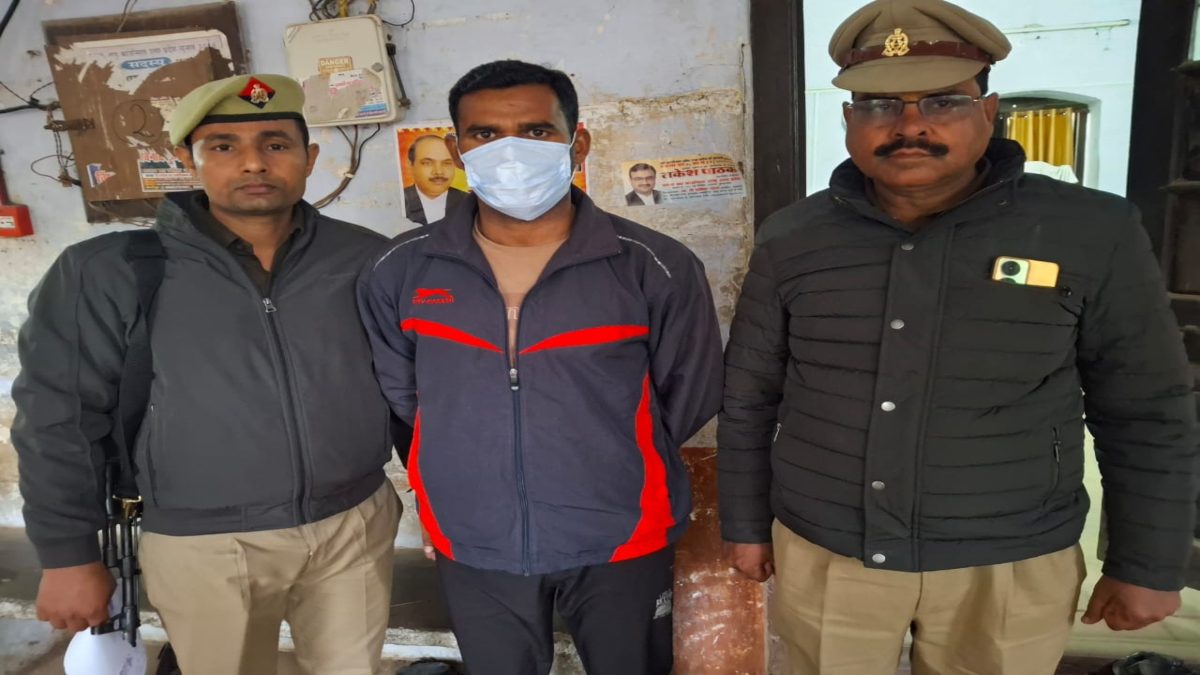 पोल खुलने लगी तो पुलिसवाले ने हाथ में ले लिया कानून, विवाहित महिला को उतारा मौत के घाट, कुंडी पर लटकाया शव