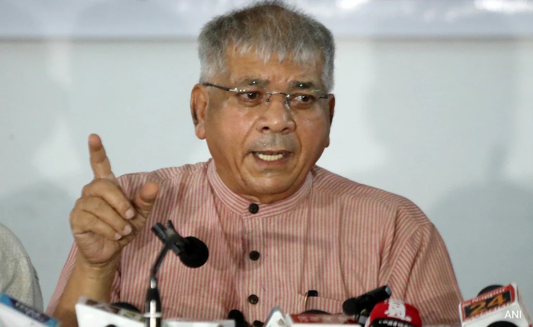Prakash Ambedkar: ‘तो अमित शाह का असली बयान क्या है…,’ अंबेडकर विवाद में बाबा साहेब के पोते ने दी पहली प्रतिक्रिया