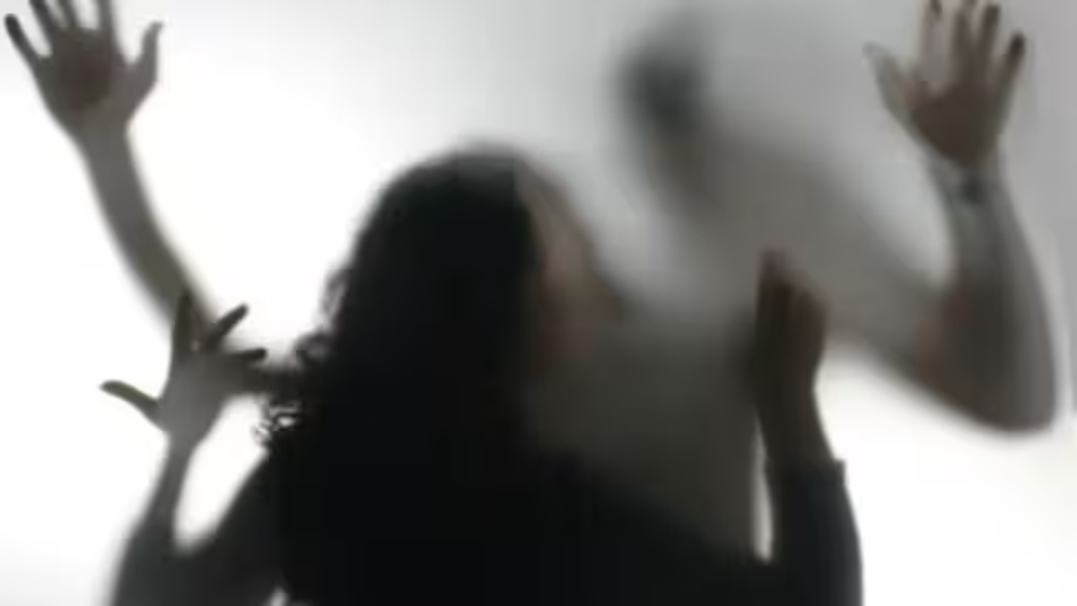 दोस्ती, दुष्कर्म और धोखा : खुद को RAW एजेंट बताकर NRI लड़की को फंसाया, फिर किया रेप, दोस्तों से भी कराया, दूसरों को Video भेजने का भी आरोप