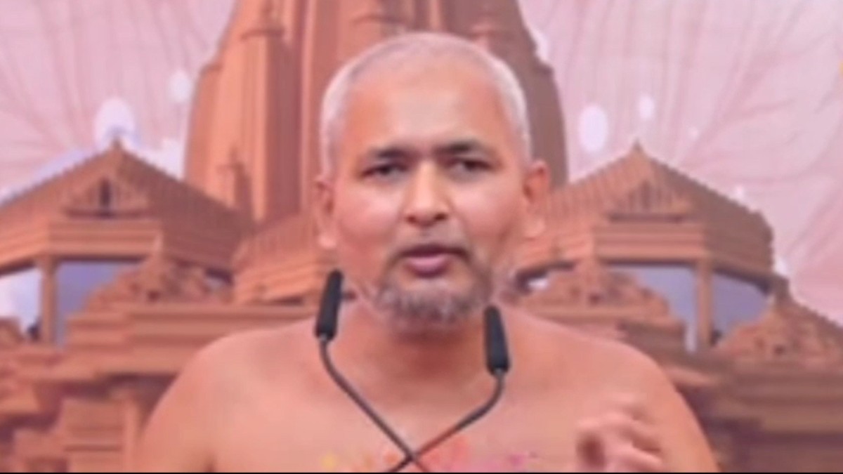 ‘हम दो हमारे दो नारे’ को जैन संत ने बताया हिंदू आबादी घटाने वाला नाराः विनम्र सागर बोले- अन्य धर्मों में हम दो हमारे आठ का नारा आज भी चल रहा