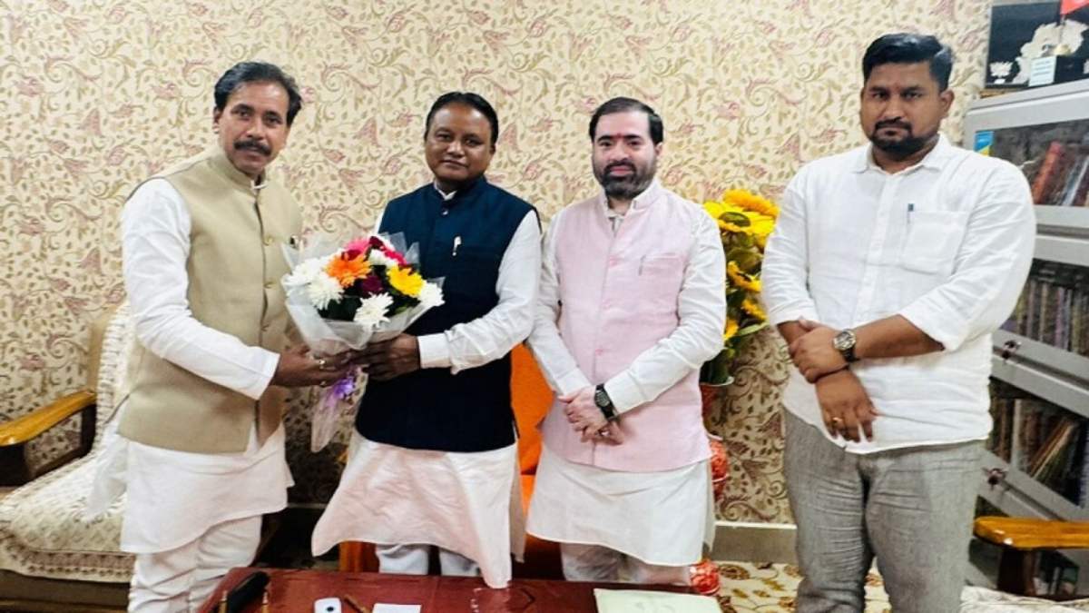 Odisha News: प्रयागराज महाकुंभ 2025 के लिए मुख्यमंत्री योगी आदित्यनाथ ने ओडिशा के मुख्यमंत्री को भेजा निमंत्रण