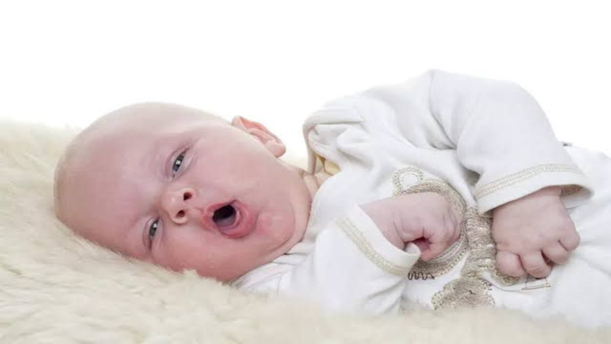 Child Care Tips: बच्चे खांसी से हैं परेशान, तो अपना के देखें ये घरेलू नुस्खें…