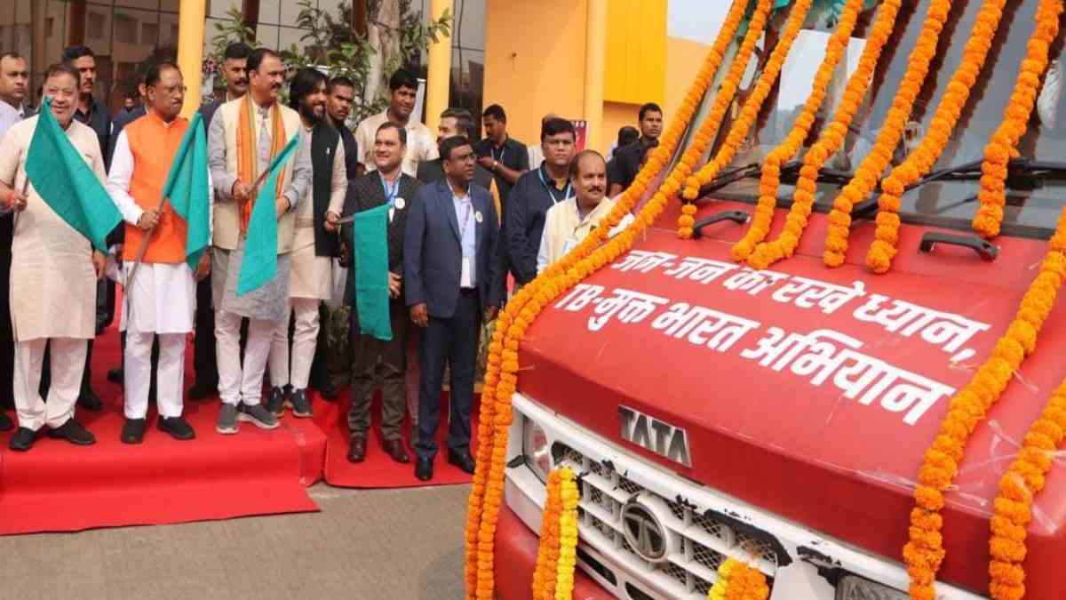 प्रदेशभर में 100 दिनों तक चलेगा ‘निक्षय निरामय छत्तीसगढ़’ अभियान : घर-घर जाएंगे स्वास्थ्यकर्मी, मोबाइल मेडिकल यूनिट से होगी लोगों की स्वास्थ्य जांच और इलाज, CM साय ने दिखाई हरी झंडी