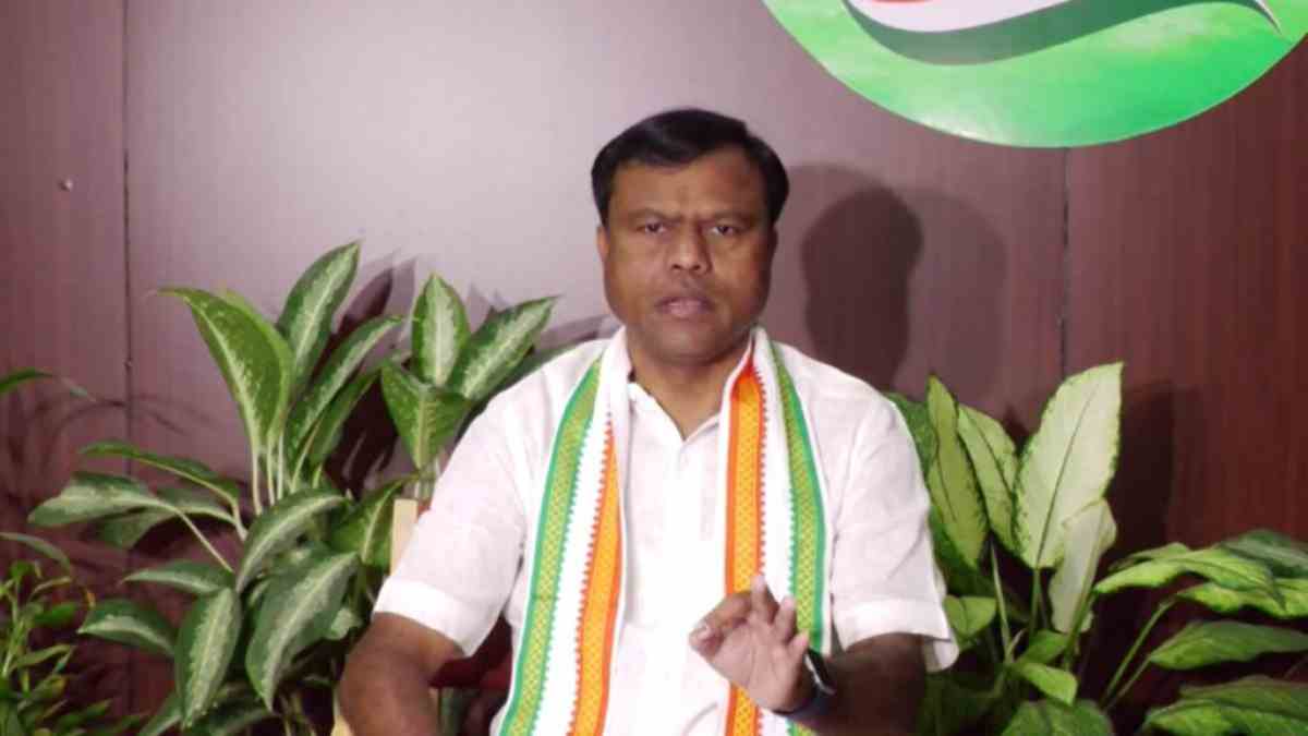 डिप्टी सीएम के बयान पर PCC चीफ बैज का पलटवार, साव से पूछा – कांग्रेस ने किसे ठगा, स्पष्ट करें, क्या 3100 रुपए किसानों से किया वादा पूरा कर रही सरकार…