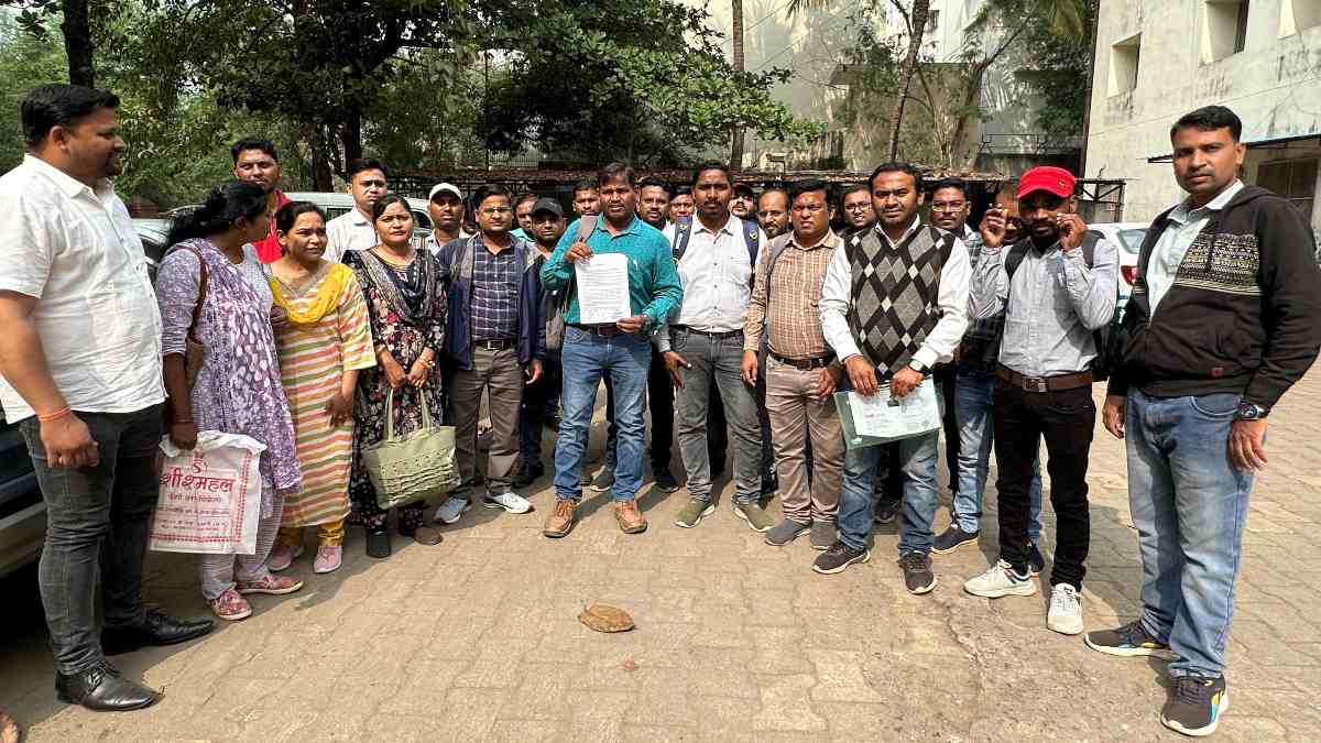 सेन्टम ठेका कंपनी की मनमानी से शिक्षकों को नहीं मिल रही सैलरी, शिक्षा विभाग से कर रहे कार्रवाई की मांग