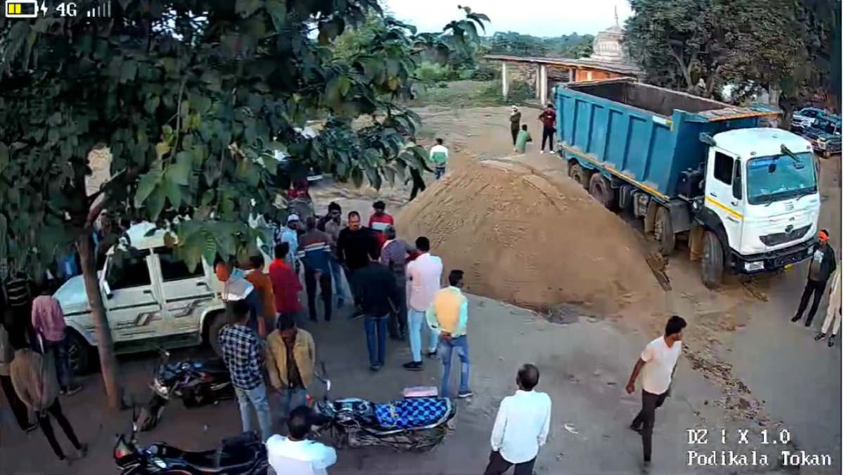 रेत को लेकर फिर हवाई फायरः कंपनी कर्मचारी और पालिका अध्यक्ष सहित अन्य लोगों से मारपीट