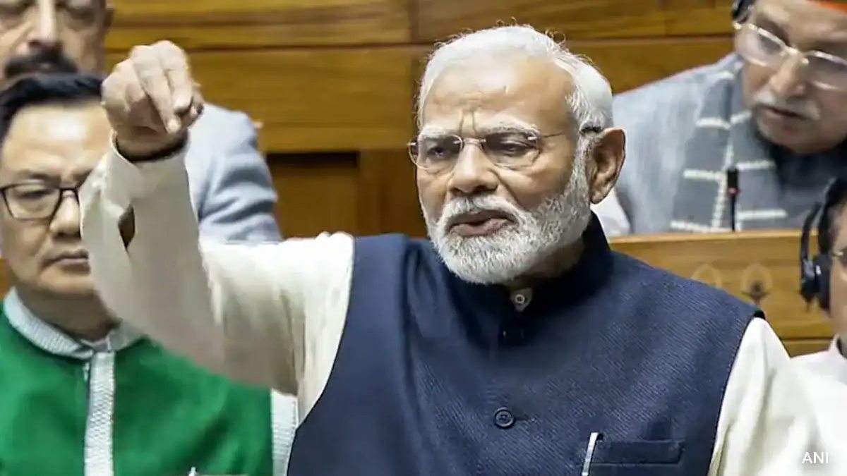 ‘हम जो कुछ भी हैं, बाबासाहेब की वजह से…,’ आंबेडकर पर मचे घमासान के बीच पीएम मोदी ने कांग्रेस पर साधा निशाना, शाह का किया बचाव