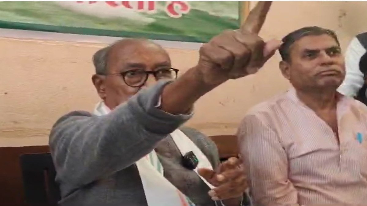 एक साधारण सिपाही के पास करोड़ों तो DG और परिवहन मंत्री के पास कितना ! दिग्विजय ने उठाए सवाल, इस मामले को लेकर कलेक्टर को दी चेतावनी