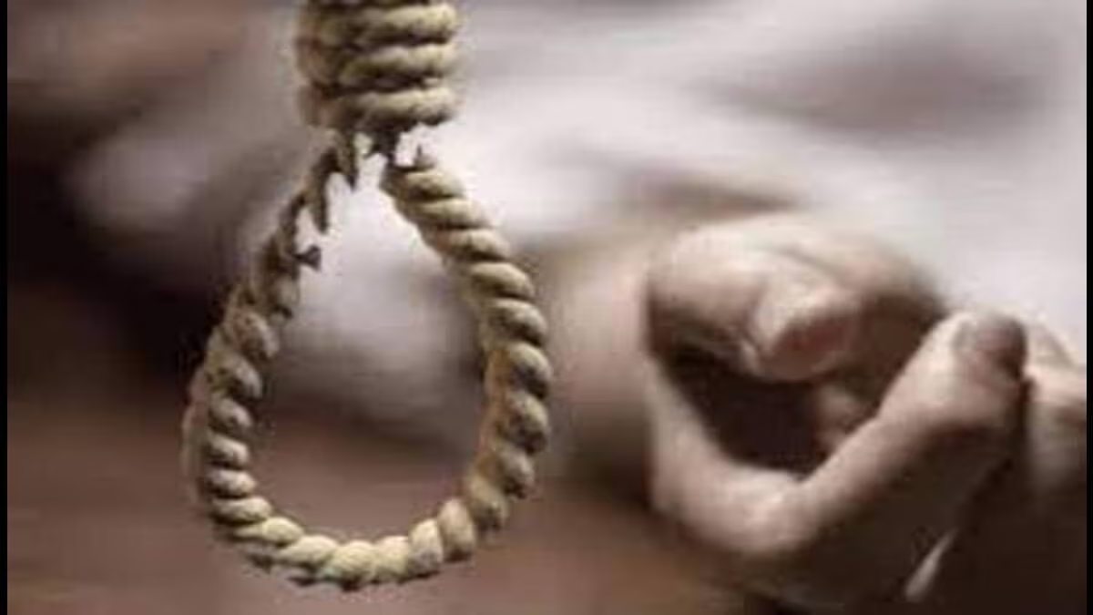 बर्थडे गिफ्ट में मम्मी ने नहीं दी मोबाइल तो नाबालिग ने लगाई फांसी, खाना खाकर सोने गया फिर सुबह फंदे से लटकी मिली लाश