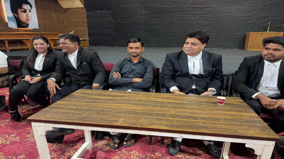 चूड़ी वाला तस्लीम दोषमुक्त: छेड़छाड़ समेत 9 गंभीर धाराओं में दर्ज हुआ था केस, कोर्ट में साबित नहीं कर सकी पुलिस, ये है पूरा मामला