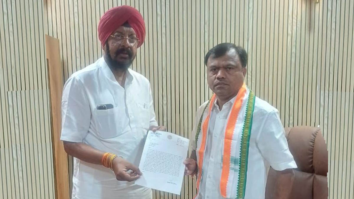 कांग्रेस में बागियों की घर वापसी का विरोध, पूर्व विधायक कुलदीप जुनेजा ने आनंद और अजीत कुकरेजा के खिलाफ पीसीसी चीफ बैज को सौंपा पत्र, कही यह बात…