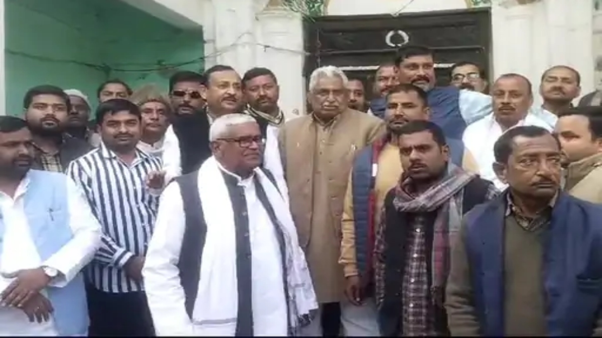 गोंडा में माता प्रसाद पांडेय का बड़ा बयान, बोले- अपराधियों को कानूनी तरीके से सजा दी जाए, एनकाउंटर करना सही नहीं