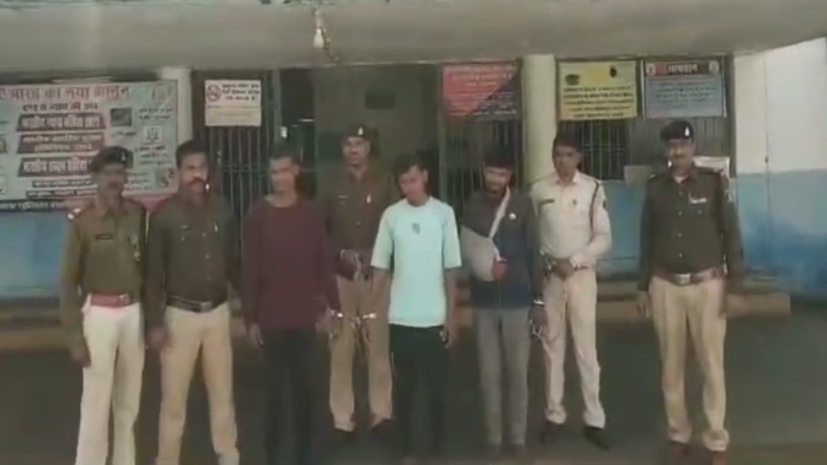 इश्क में कत्ल : लवस्टोरी में प्रेमिका का पिता बना रोड़ा, प्रेमी ने दो दोस्तों के साथ मिलकर कर दी हत्या, तीनों गिरफ्तार…