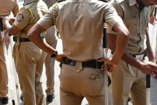 अमृतसर एयरपोर्ट में मिला जिंदा कारतूस, पुलिस मौके पर मौजूद
