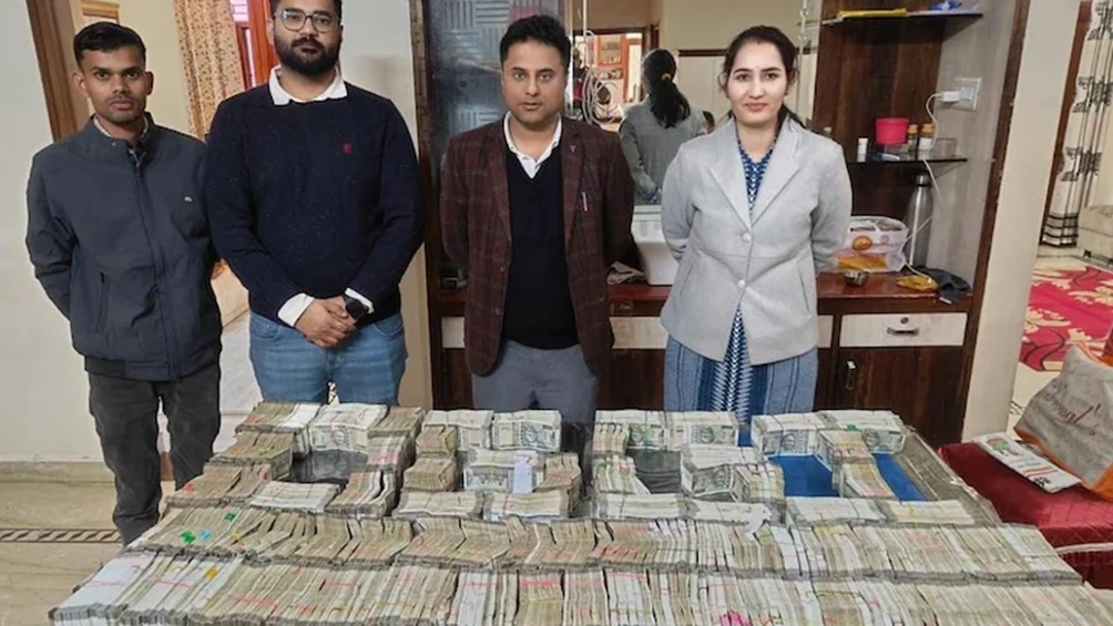 DGGI Raid in Jaipur: 4 करोड़ कैश जब्त, फर्जी चालान से उजागर हुआ 10 करोड़ का घोटाला