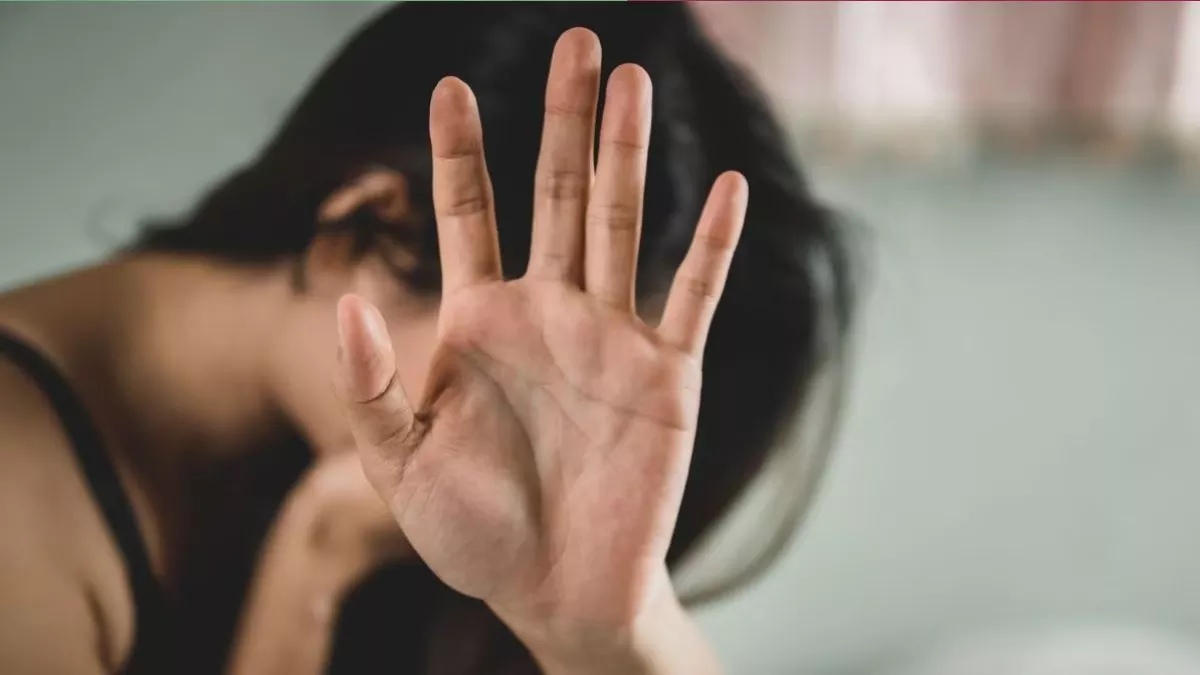 बहू से रेप, सदमे में ससुर की मौत: घर में घुसा पड़ोसी, महिला से चाकू की नोंक पर किया दुष्कर्म
