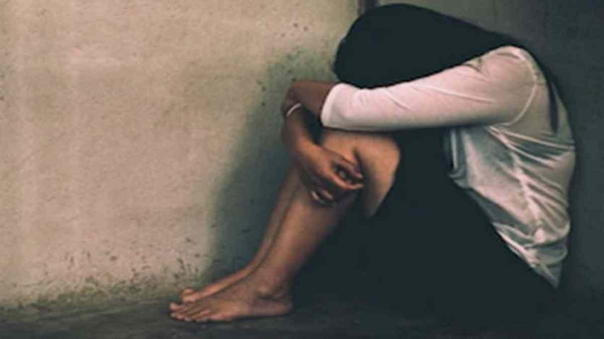 प्रकाश इंडस्ट्रीज में नौकरी लगाने का झांसा देकर स्टोर मैनेजर ने नाबालिग से किया दुष्कर्म, पुलिस तक पहुंचा मामला…