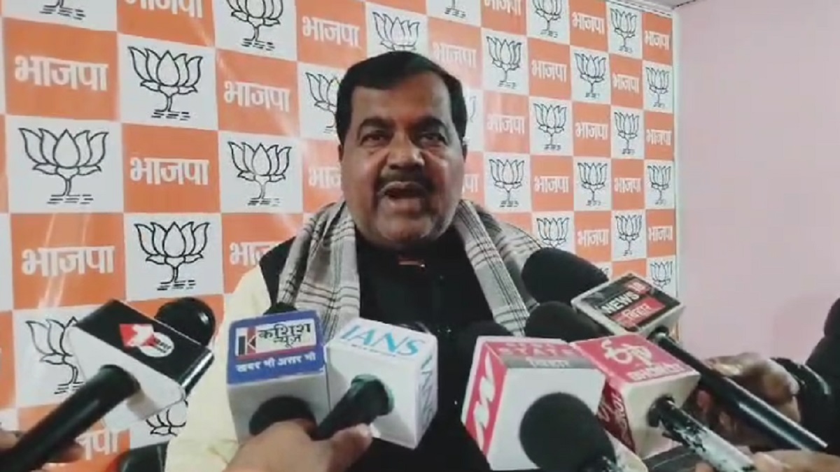 मंत्री कृष्णनंदन पासवान ने PK को बताया नौटंकी किशोर, कहा- पैसे के बल पर राजनीति में चमका रहे अपना नाम