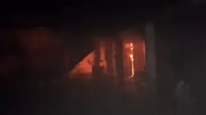 जालंधर : चमड़े की फैक्ट्री में लगी भीषण आग, बड़ा हादसा टला…  बाल-बाल बचा प्रवासी परिवार