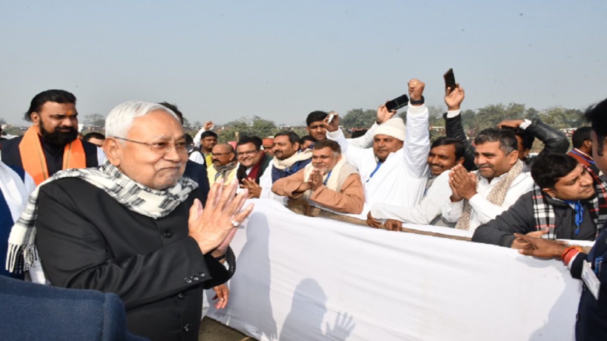 सीएम नीतीश कुमार ने दरभंगा को दी 2 हजार करोड़ सौगात, 180 योजनाओं का किया शिलान्यास एंव उद्घाटन